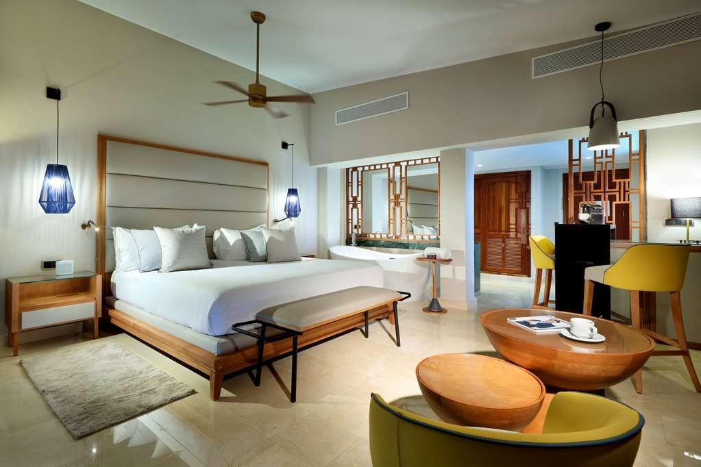 Grand Palladium Bavaro Suites, &
