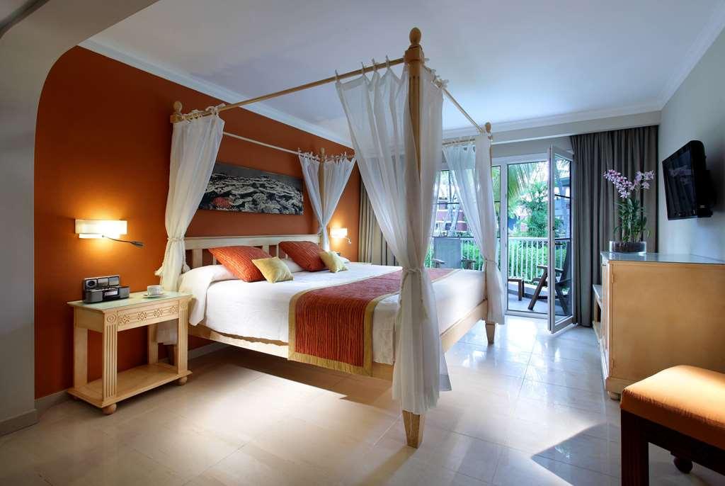 Hotel Grand Palladium Bavaro Suites, & 4*