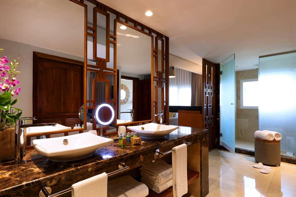 Grand Palladium Bavaro Suites, & 4* Punta Cana